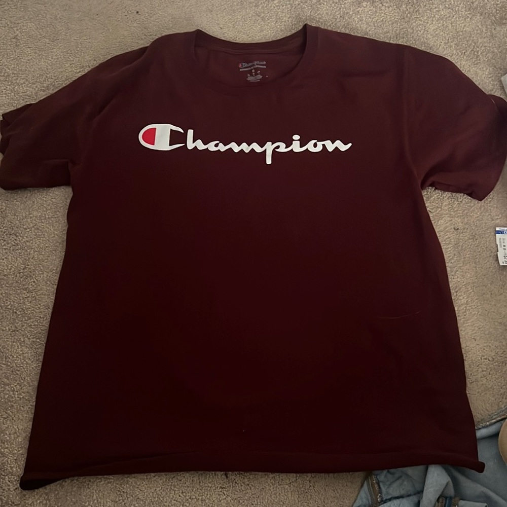 Champion Burgundy Tshirt. Men’s medium.
